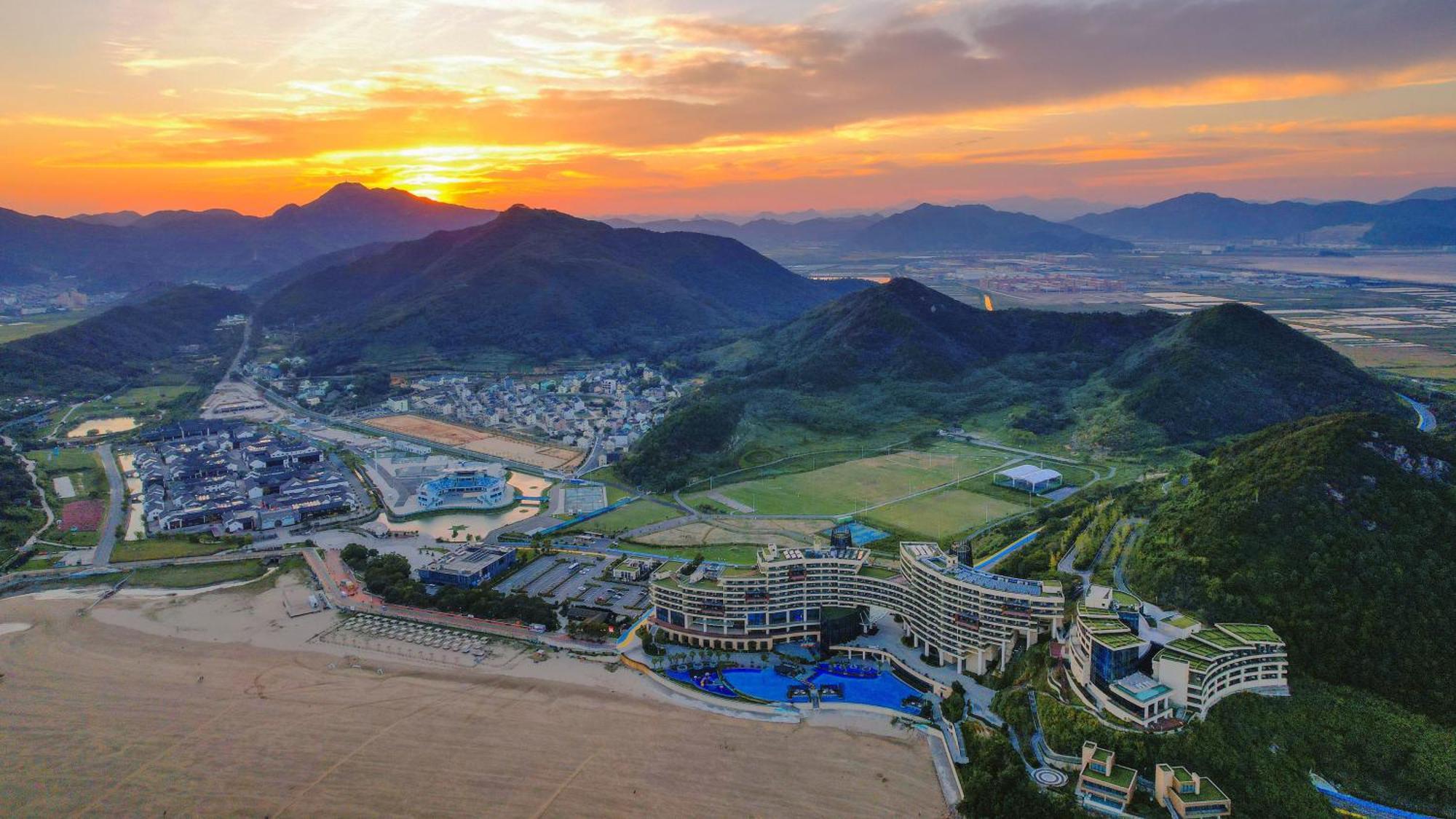 Crowne Plaza Ningbo Xiangshan Sea View By Ihg Buitenkant foto